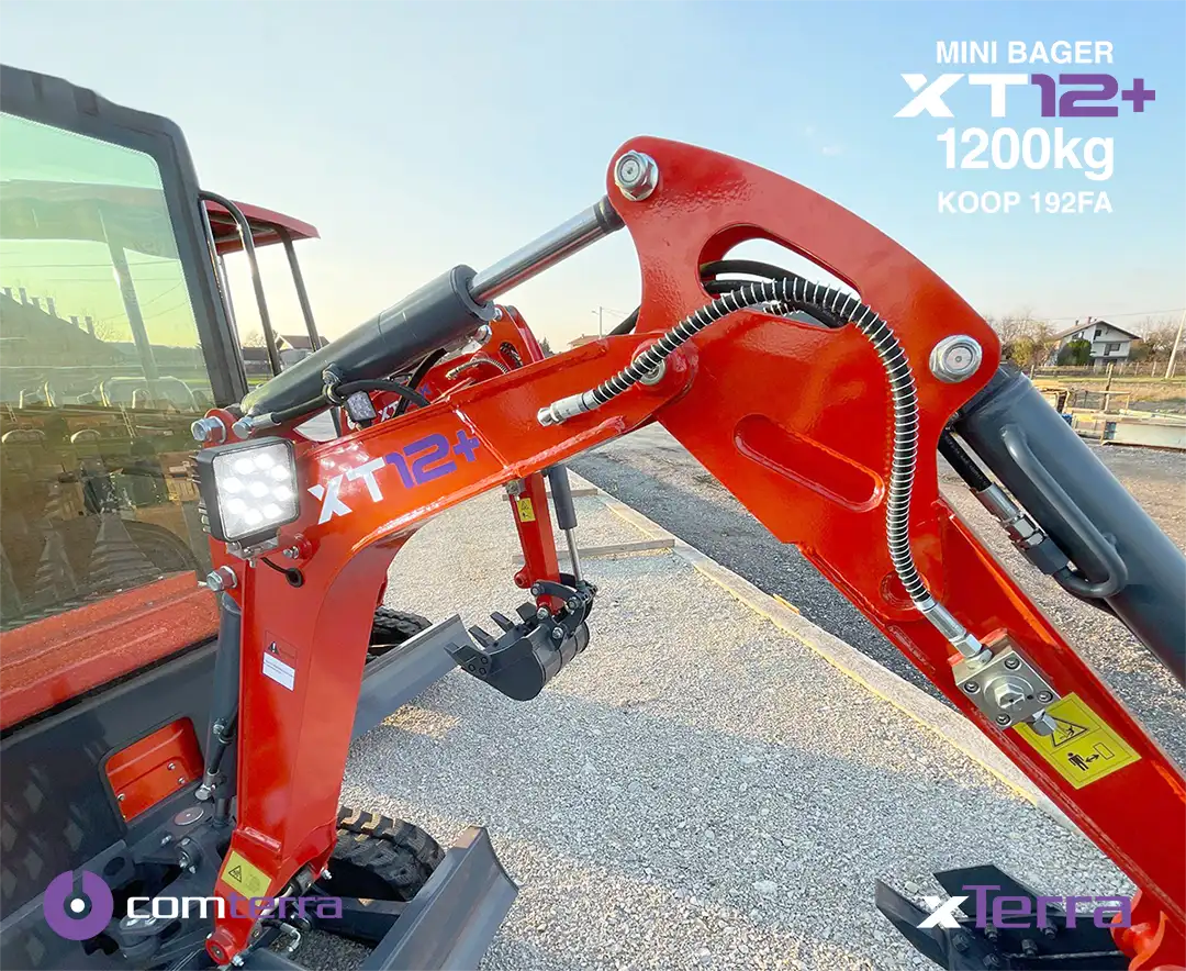 mini bager 1200 kg radno svijetlo